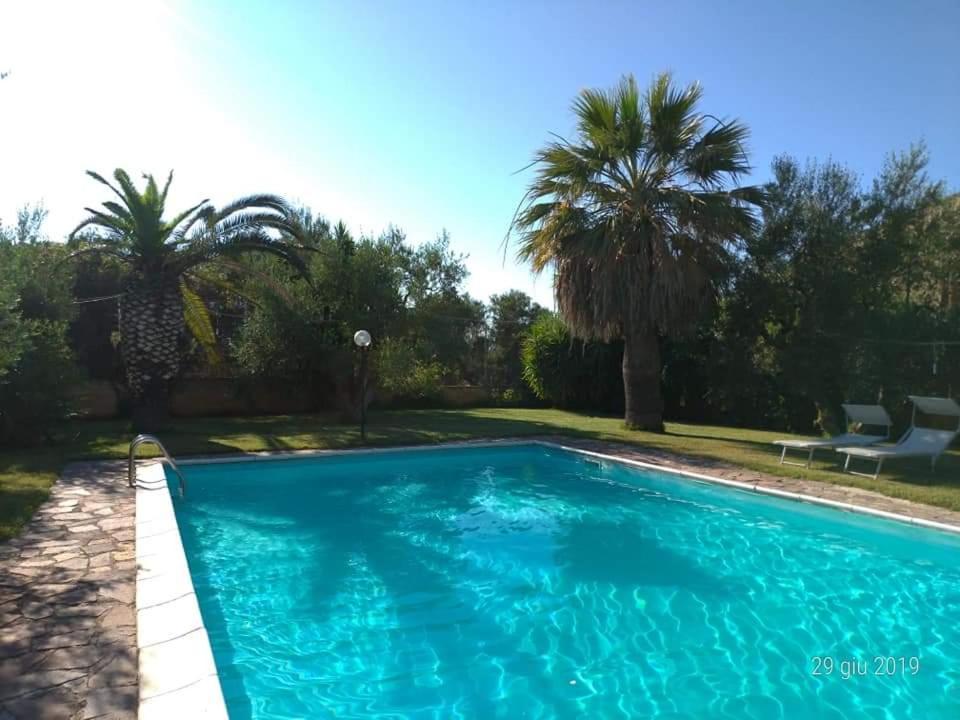 La Ginestra Bed & Breakfast Trani Exterior photo