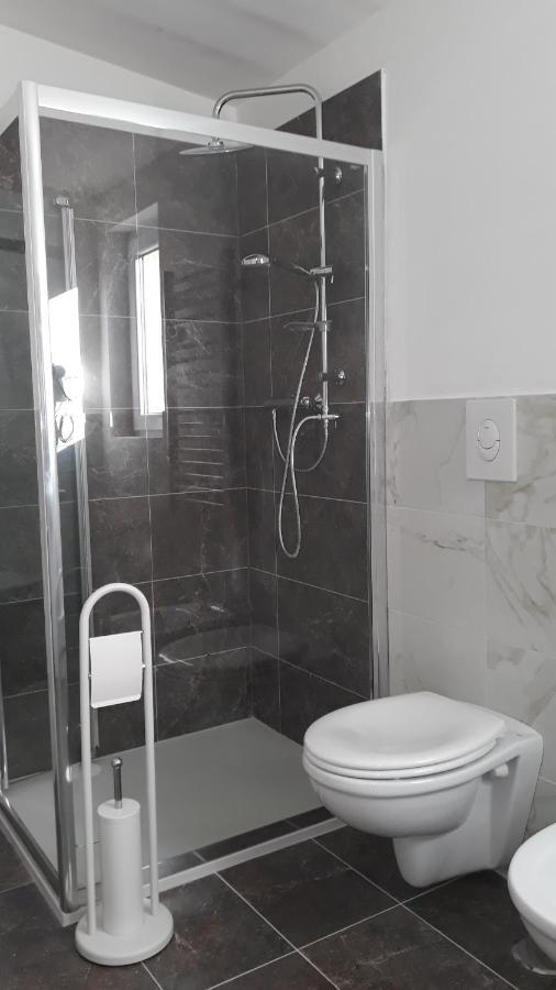 La Ginestra Bed & Breakfast Trani Exterior photo