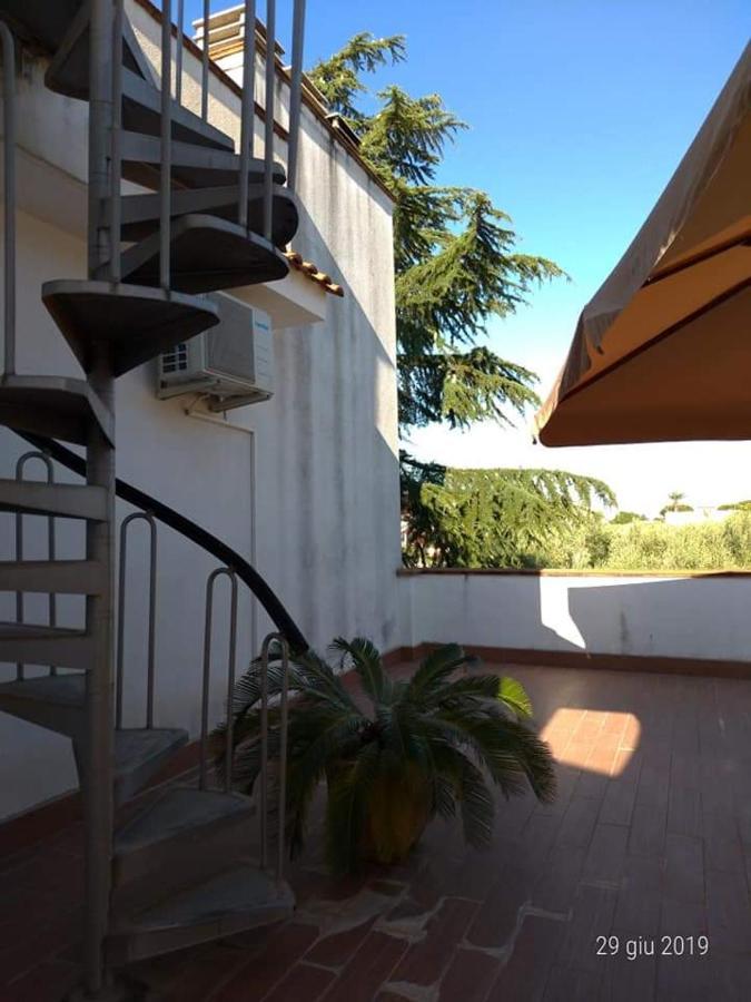La Ginestra Bed & Breakfast Trani Exterior photo