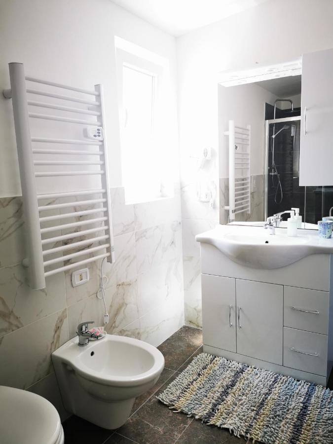 La Ginestra Bed & Breakfast Trani Exterior photo